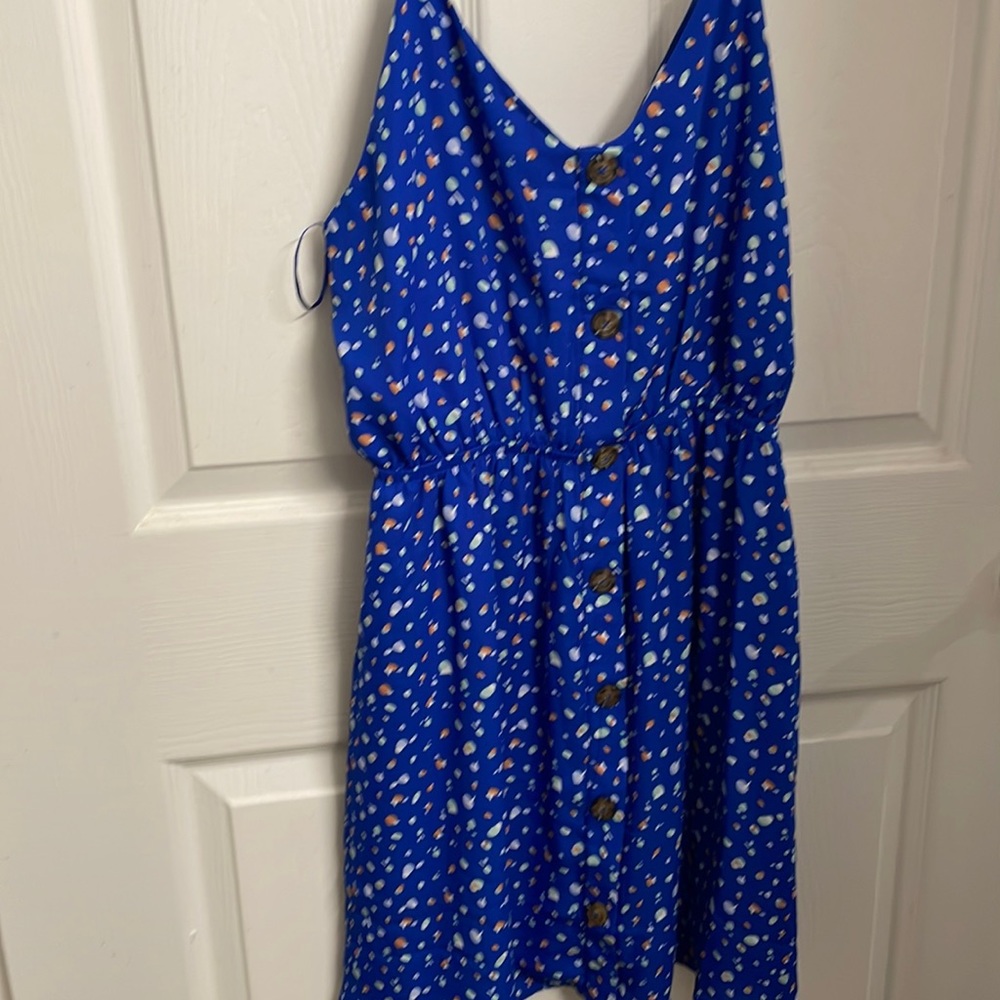 Keyhole back summer dress